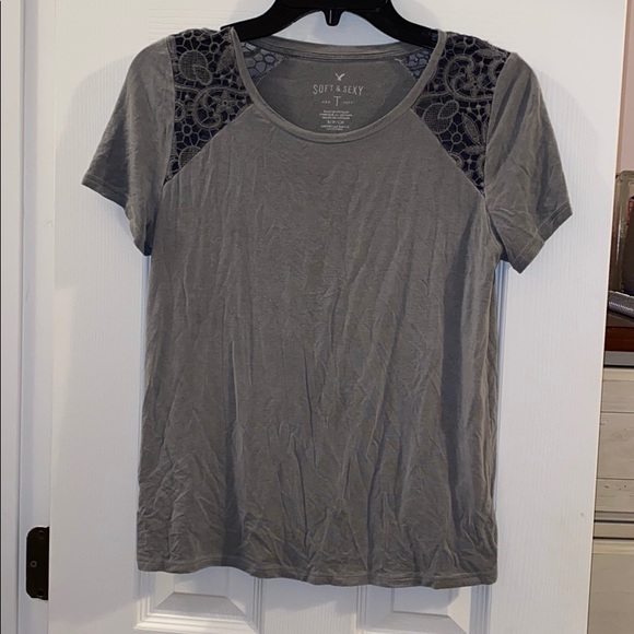American Eagle Outfitters Tops - AE. Soft & sexy tee w/ cute lace shoulder. Sz: S